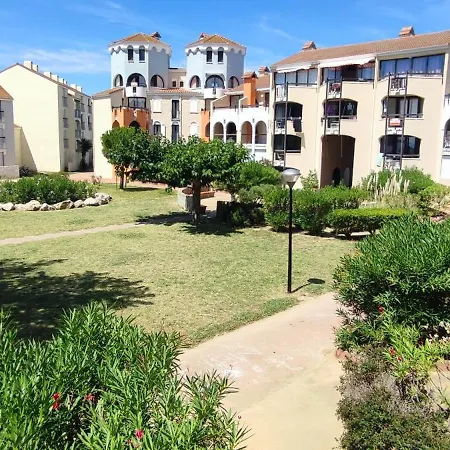 Terrasse Vue Etang, Piscine Sejour Detente Apartment *