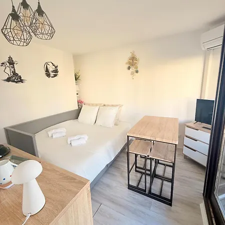 Apartment Terrasse Vue Etang, Piscine Sejour Detente