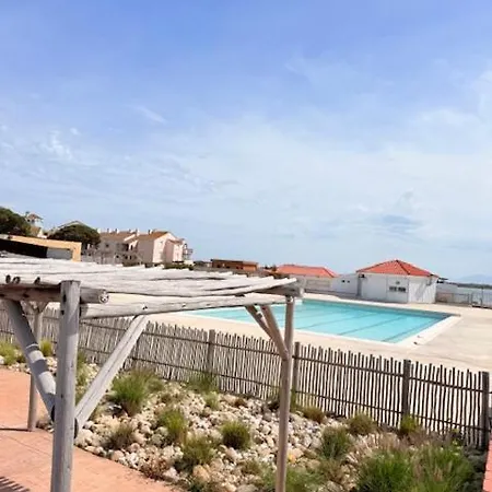 Terrasse Vue Etang, Piscine Sejour Detente Apartment *